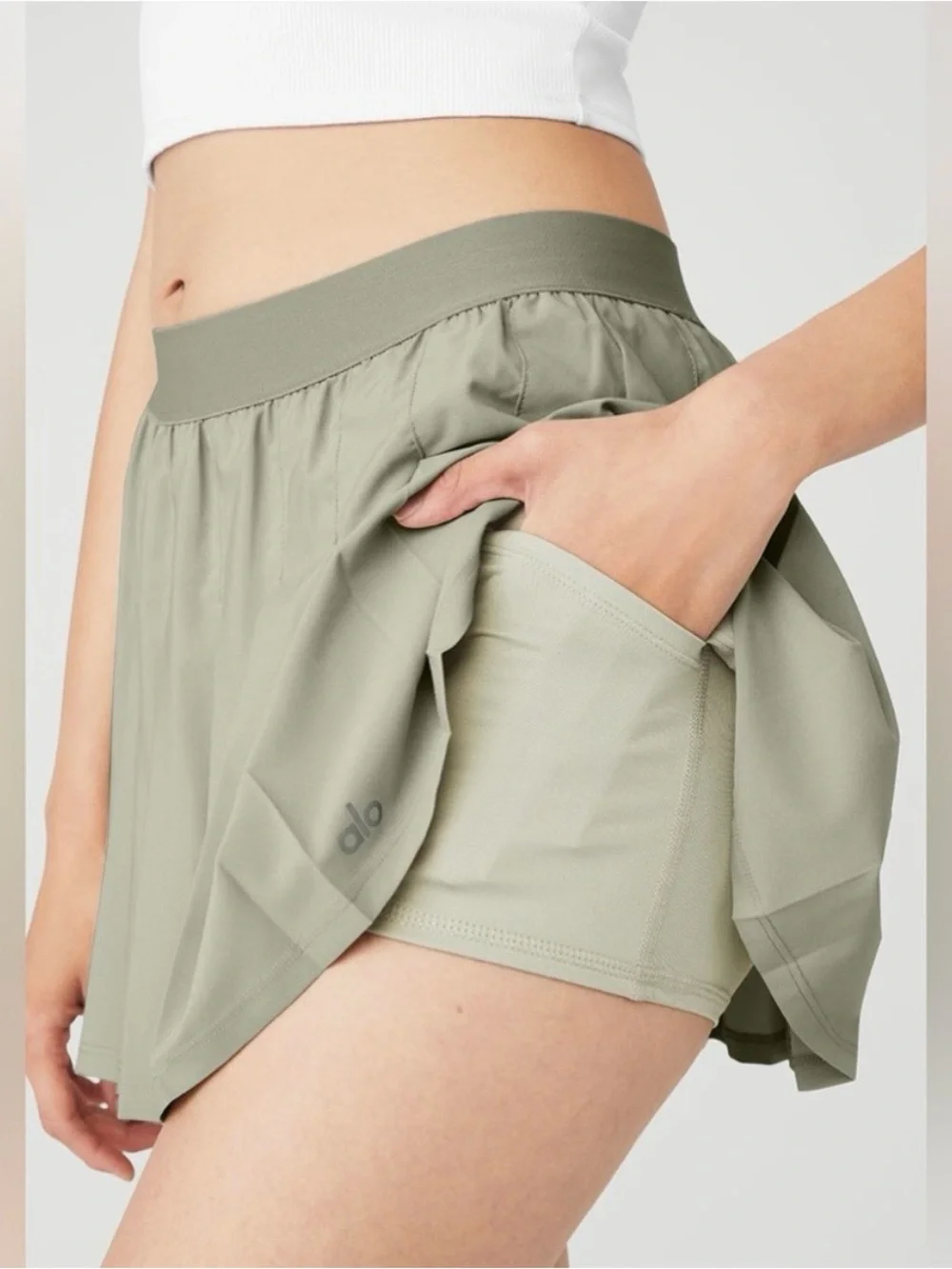 ALO Size S Varsity Tennis Pleated Mini Skirt Skort Limestone